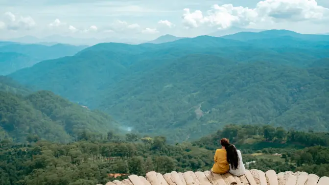 Love Me Do が占う蠍座(さそり座)の運勢【2025年下半期】恋愛・金運は？